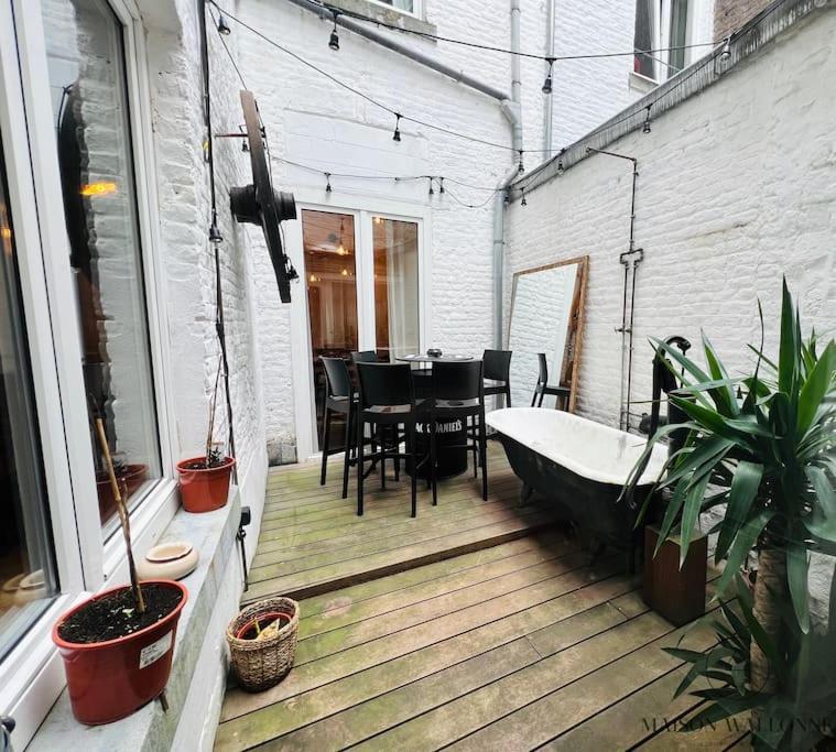 Grande Maison Au Coeur Du Carre - Quartier Festif! Ferienhaus *
